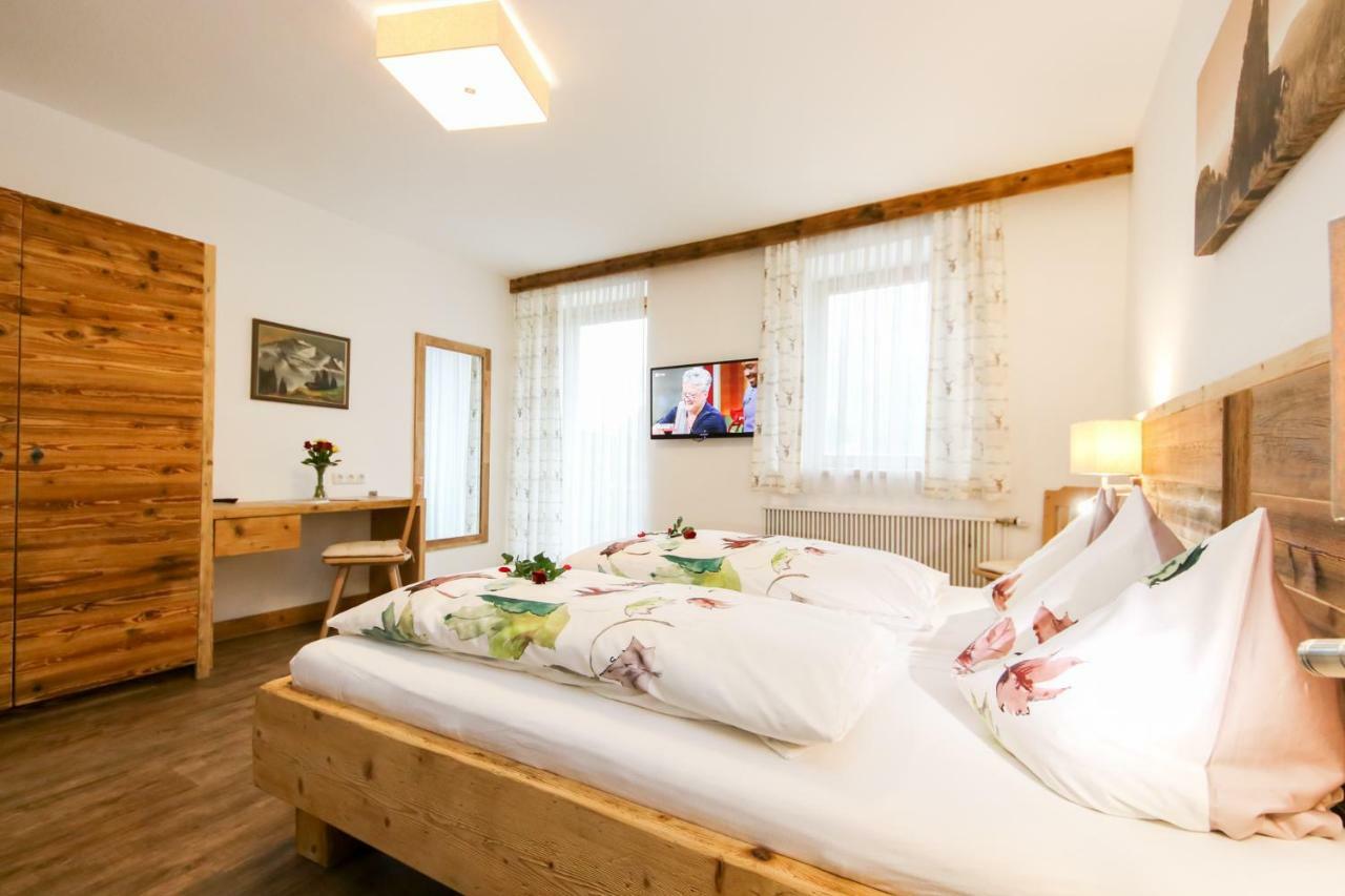 Gasthof St. Adolari Hotel Sankt Ulrich am Pillersee Esterno foto