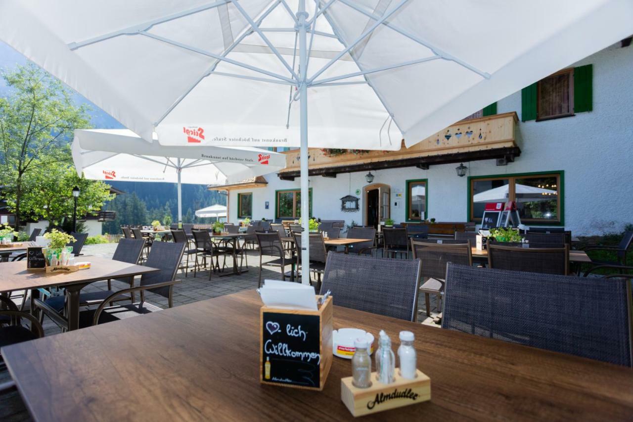Gasthof St. Adolari Hotel Sankt Ulrich am Pillersee Esterno foto